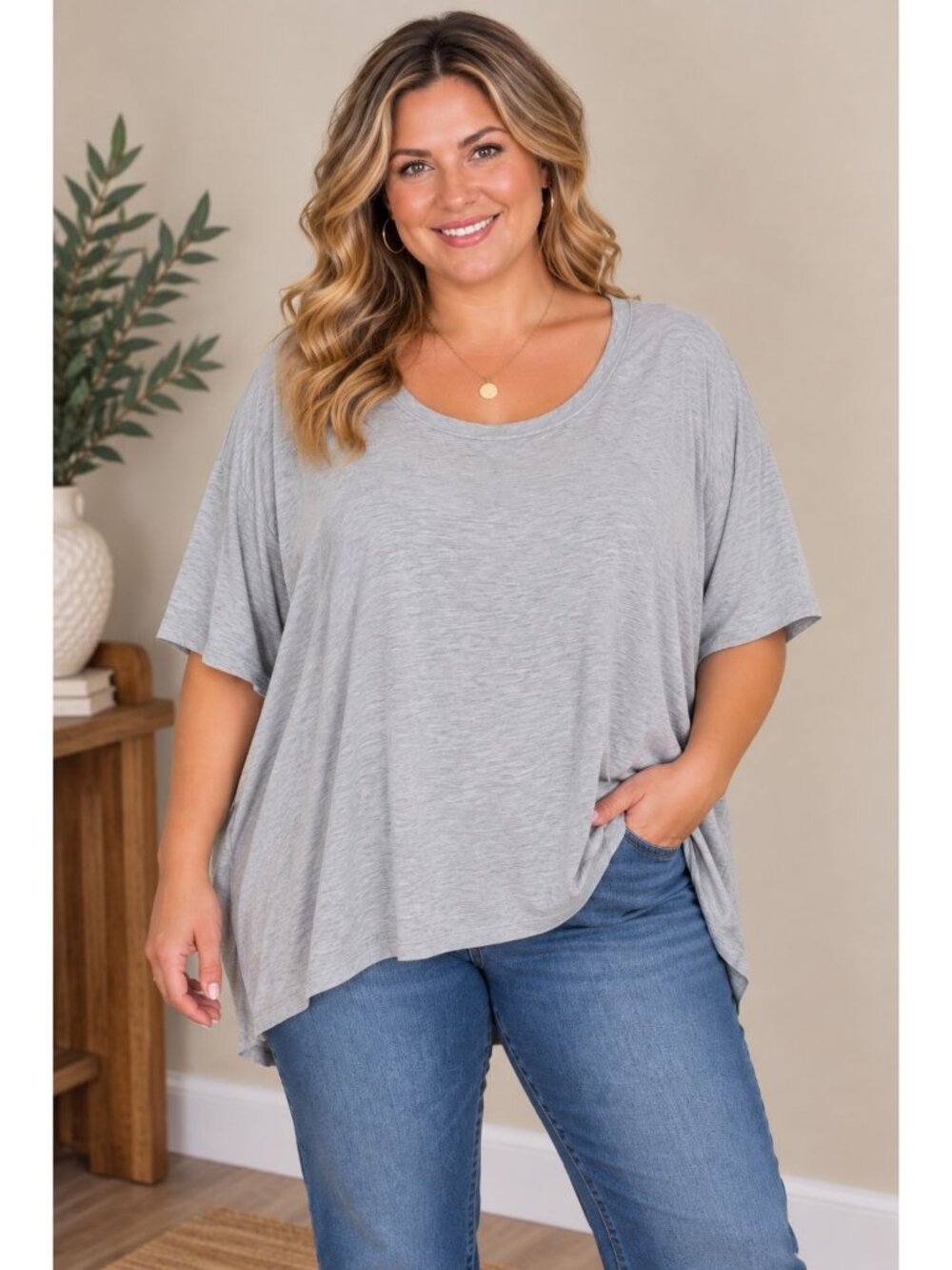 H&M Women's Light Gray Scoop Neck Short Sleeve T Shirt Size 4XL